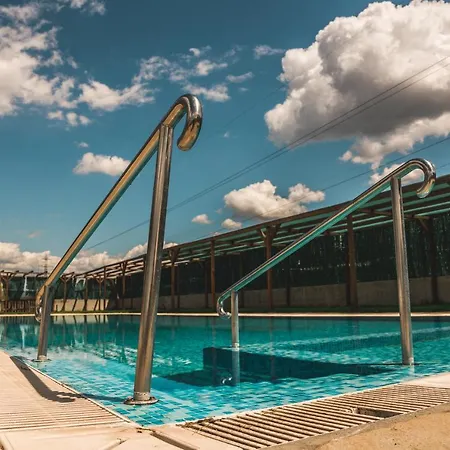 Thermal Seven Seasons Szálloda 2*