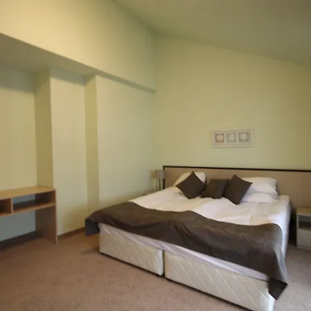 Thermal Seven Seasons Hotel 2*