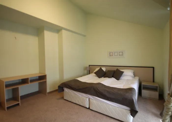 Thermal Seven Seasons Hotel 2*